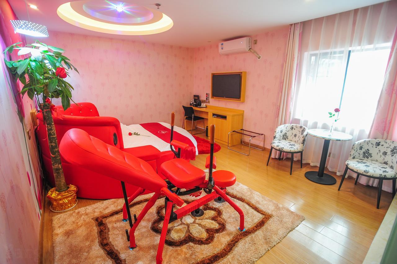 Thank Inn Chain Hotel Hunan Changsha Furong District Railway Station מראה חיצוני תמונה