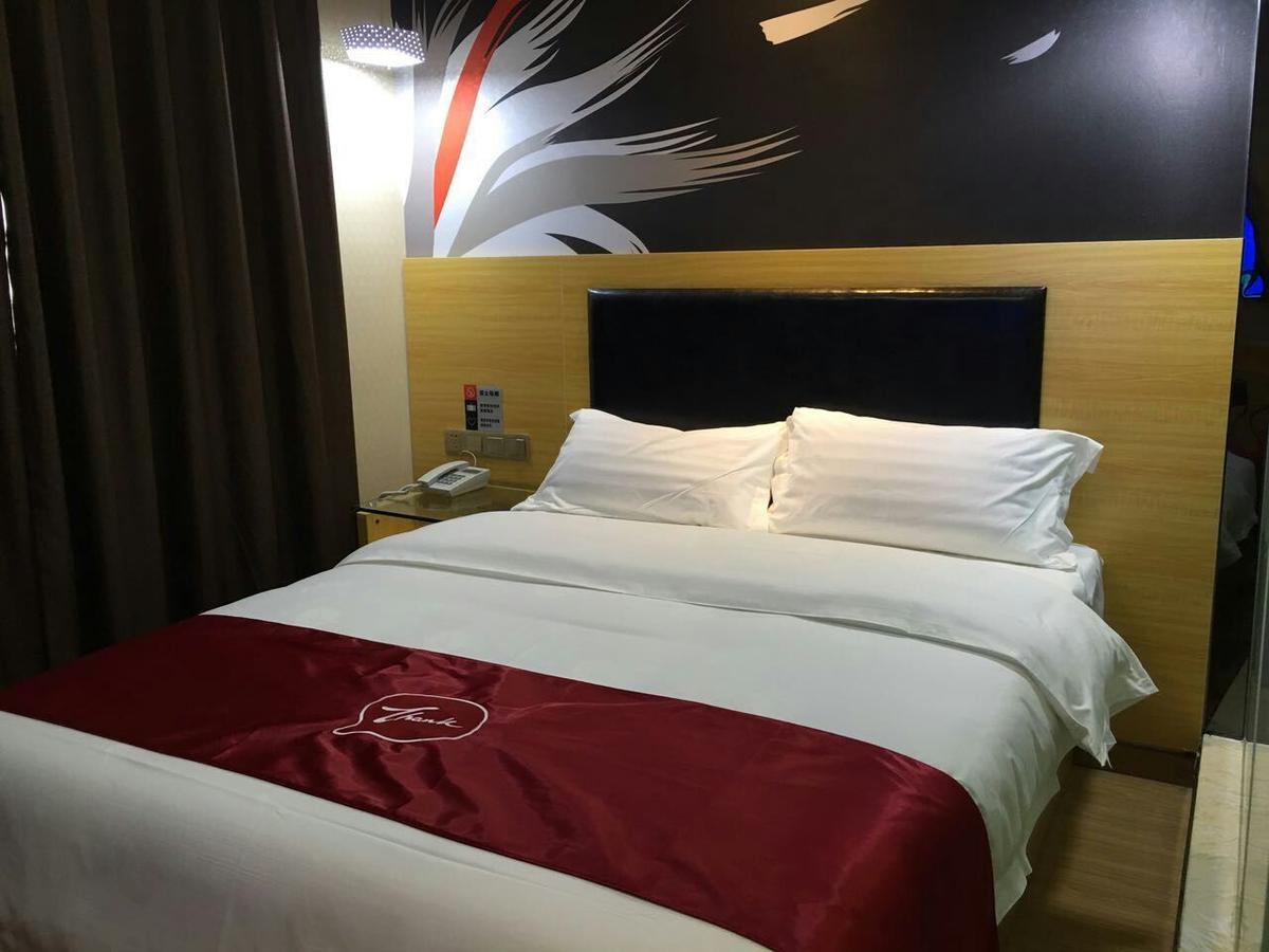 Thank Inn Chain Hotel Hunan Changsha Furong District Railway Station מראה חיצוני תמונה